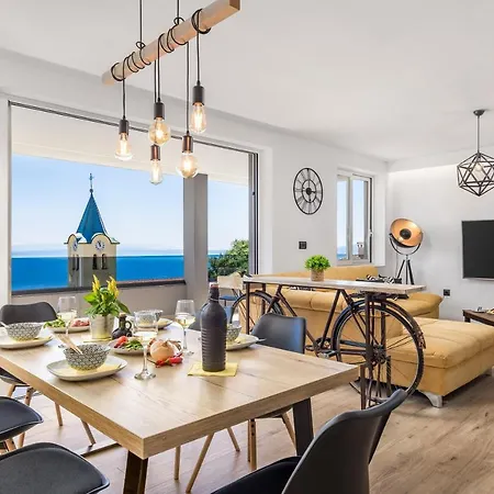 Vila Infinity Poljane