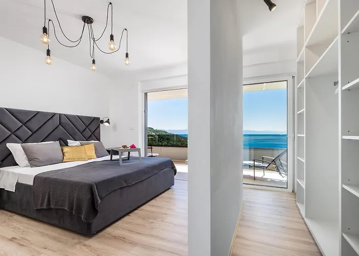 Infinity Villa Poljane