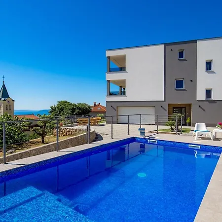 Infinity Villa Poljane