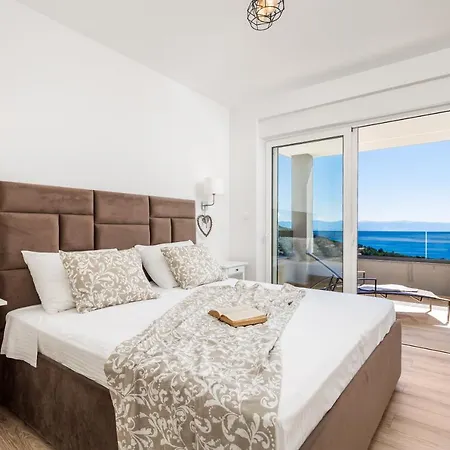 Infinity Villa *