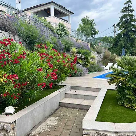 Villa Infinity *