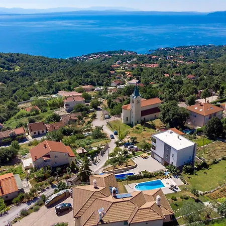 Villa Infinity *