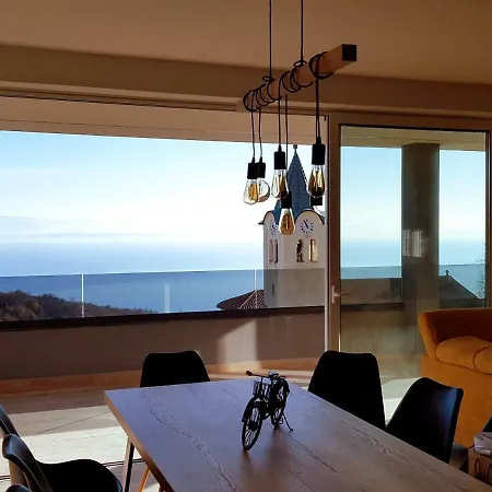 Villa Infinity